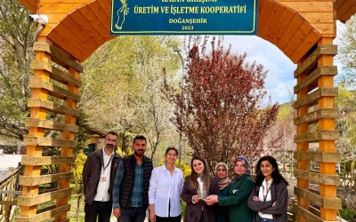Hayata Destek Derneği Tarafından kooperatifimize Plaket takdim edildi 